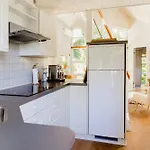 בית נופש An Intimate Get-away By The Sandvig Bay