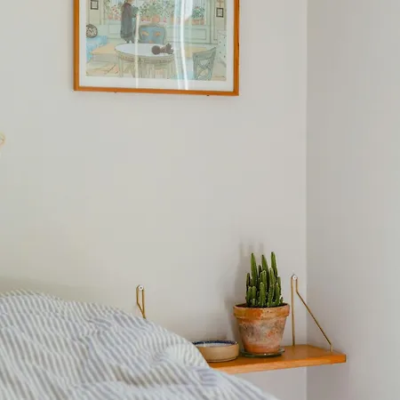 An Intimate Get-away By The Sandvig Bay